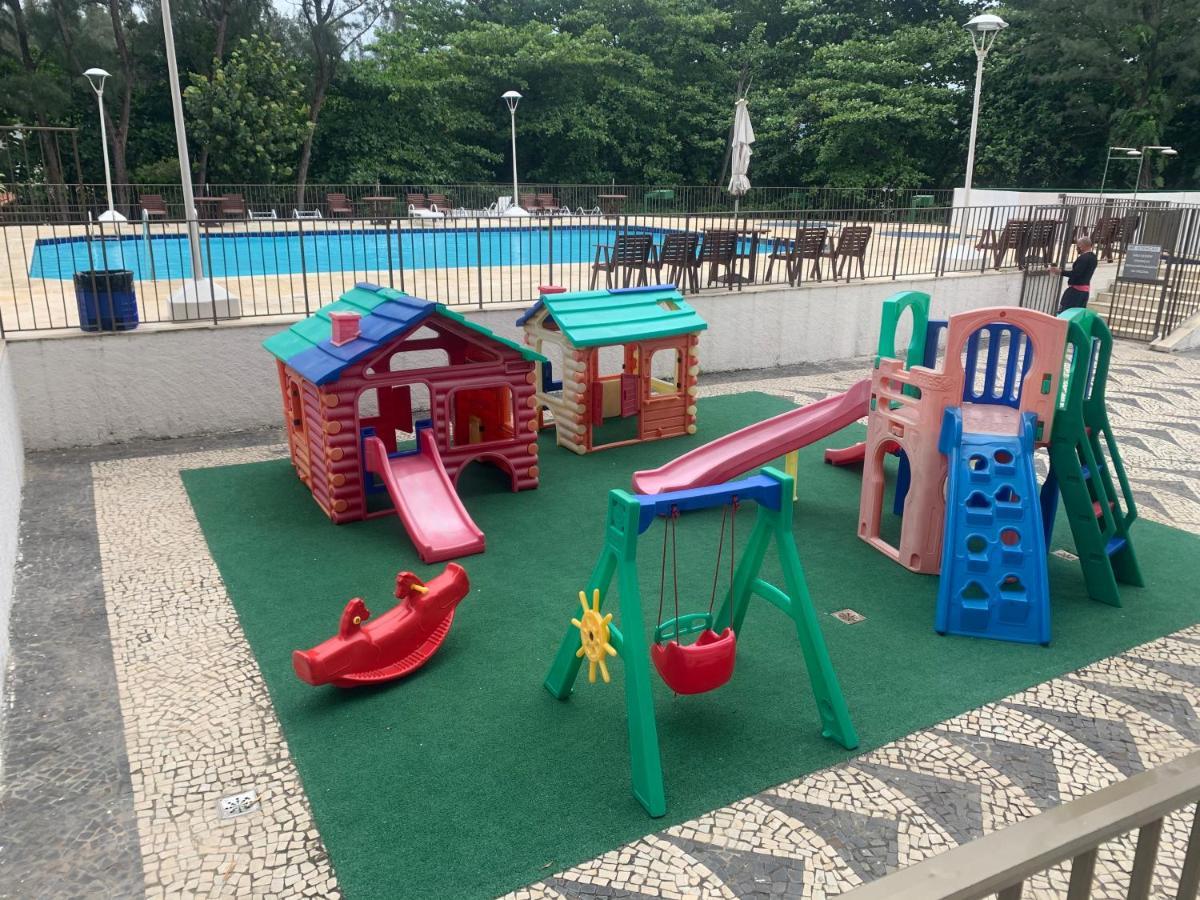 Flat com 65 metros; sala; duas suítes; cozinha Recém-reformado Rio de Janeiro Exterior foto